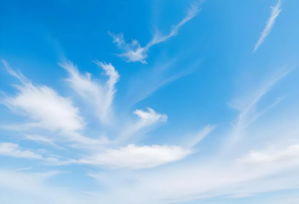 Blue Sky With Wispy White Clouds 69 E8c1