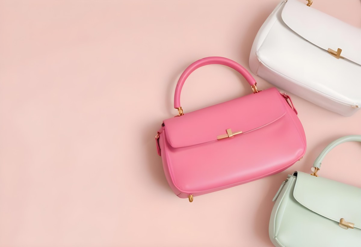 Digital Painting Three Handbags One Pink One White And One Green On A White Background Bold And Slim Lines Brush Strokes 1 Ac21