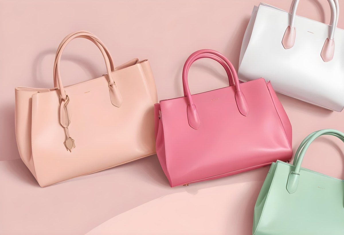 Digital Painting Three Handbags One Pink One White And One Green On A White Background Bold And Slim Lines Brush Strokes 10 484c