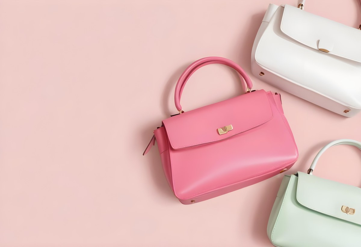 Digital Painting Three Handbags One Pink One White And One Green On A White Background Bold And Slim Lines Brush Strokes 3 1204