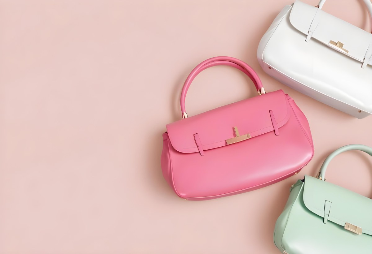 Digital Painting Three Handbags One Pink One White And One Green On A White Background Bold And Slim Lines Brush Strokes 7 084d