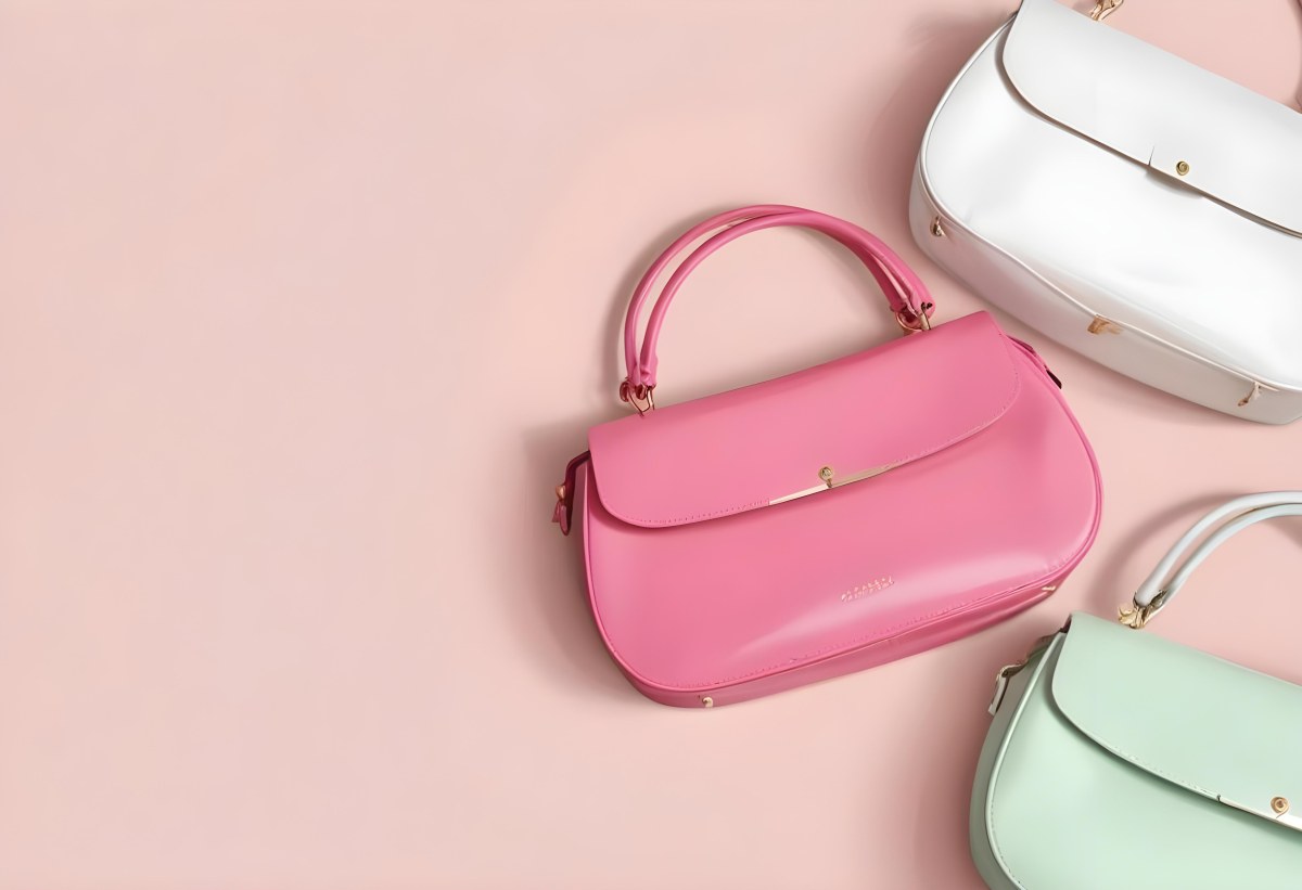 Digital Painting Three Handbags One Pink One White And One Green On A White Background Bold And Slim Lines Brush Strokes 9 61d3
