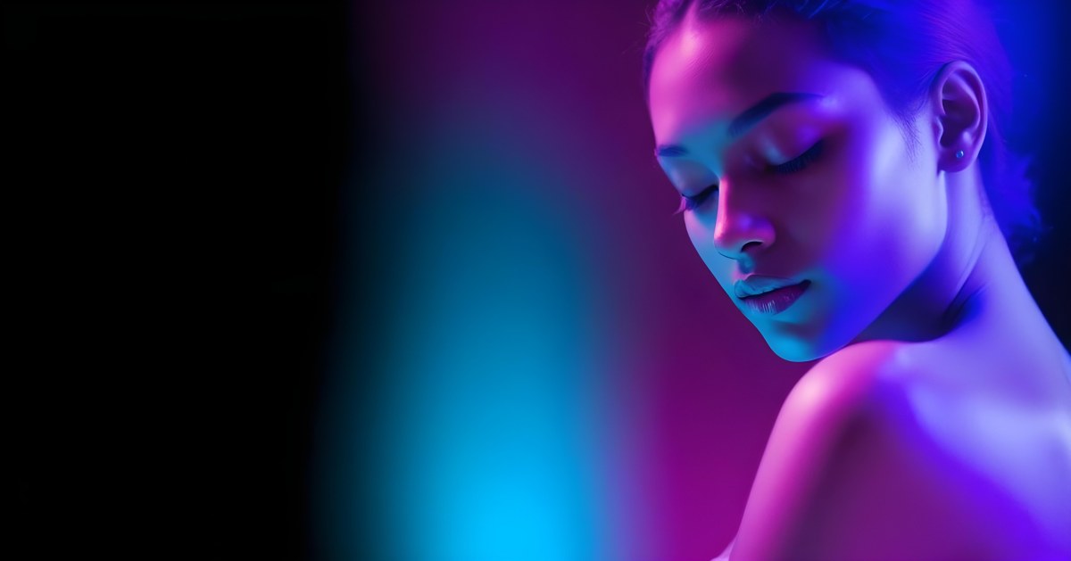 Minimal Soft Studio Light Photography A White Woman 23 Years Old With Dark Skin And Her Eyes Closed In A Dark Background With Blue And Purple Lights High Detail Solid Bold Color Background 14 Dcc7
