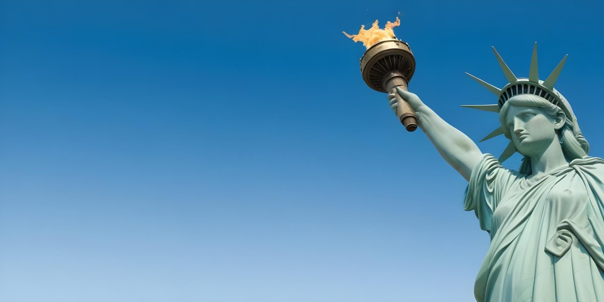 3d Model Statue Of Liberty Arm Holding The Torch Blue Sky Background Figure Octane Render Volumetric Highly Detailed Videogame Aesthetic 32 E6df