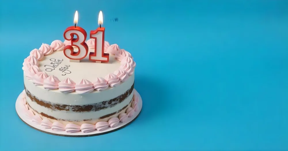Birthday Cake With Pink Frosting And The Number 31 Candles On Top In A Blue Background 23 B2db