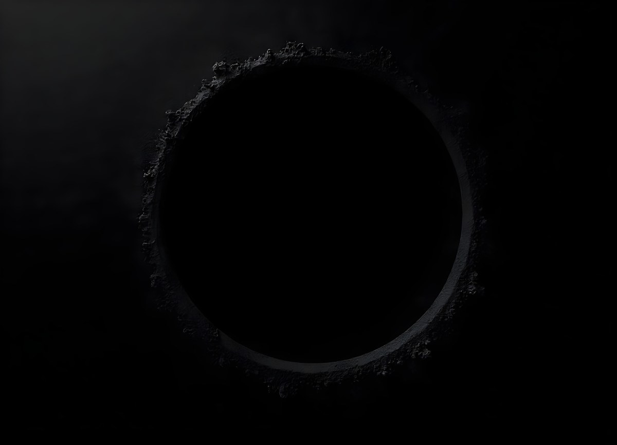 Black Circle With A Grainy Texture The Center Is Solid Black The Edges Are Blurred And Faded On A Black Background 4 0f85