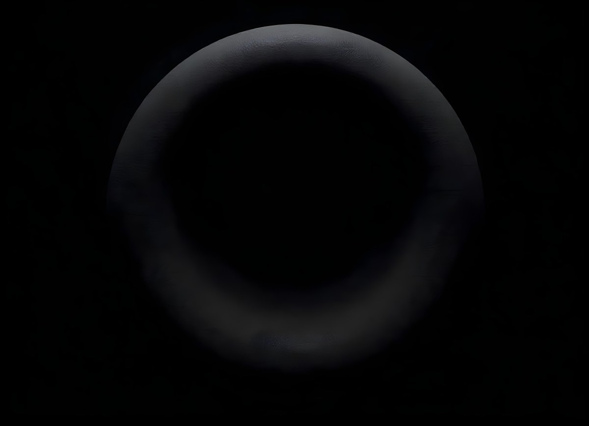 Black Circle With A Grainy Texture The Center Is Solid Black The Edges Are Blurred And Faded On A Black Background 7 C1c3