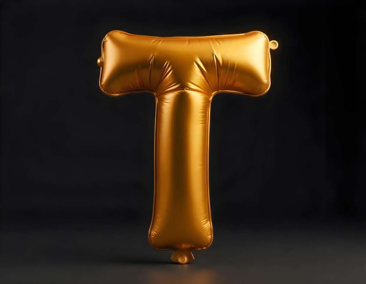 Golden Balloon Letter T Shiny And Reflective Floating In A Dark Background Casting A Soft Shadow Creating A Luxurious And Celebratory Atmosphere 4 F79c