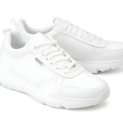 A Pair Of White Sneakers With White Laces White Sole White Background 3 4ebd