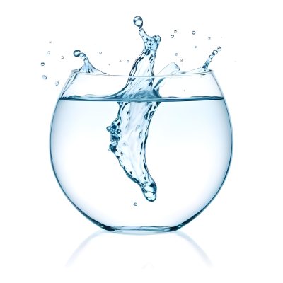 3d Model A Glass Filled With Water A Splash Of Water Is Visible The Background Is Plain White The Glass Is Made Of Clear Glass Figure Octane Render Volumetric Highly Detailed Videogame Aesthetic 68 5da6