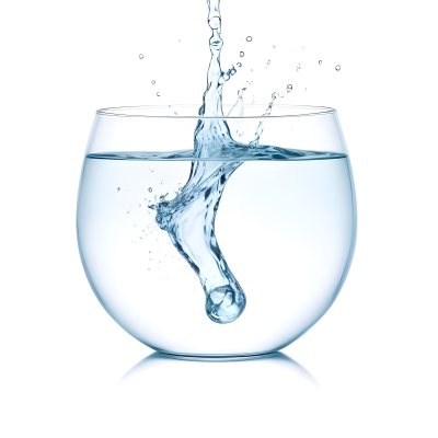 3d Model A Glass Filled With Water A Splash Of Water Is Visible The Background Is Plain White The Glass Is Made Of Clear Glass Figure Octane Render Volumetric Highly Detailed Videogame Aesthetic 71 74ba
